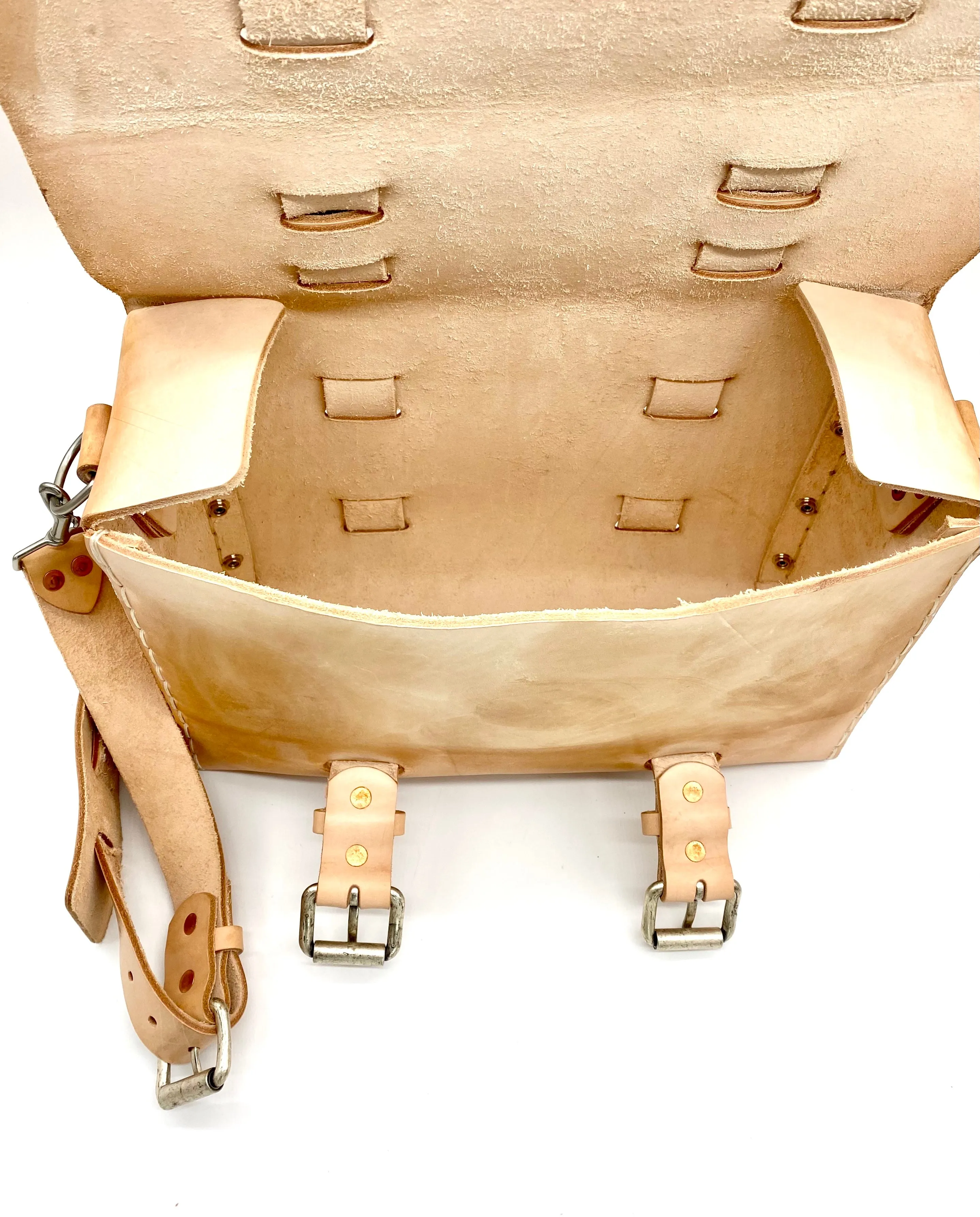Seasoned No. 4313 - Minimalist Large Leather Satchel in Natural Tan
